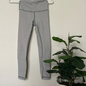 Grey herringbone pattern knit lululemon leggings